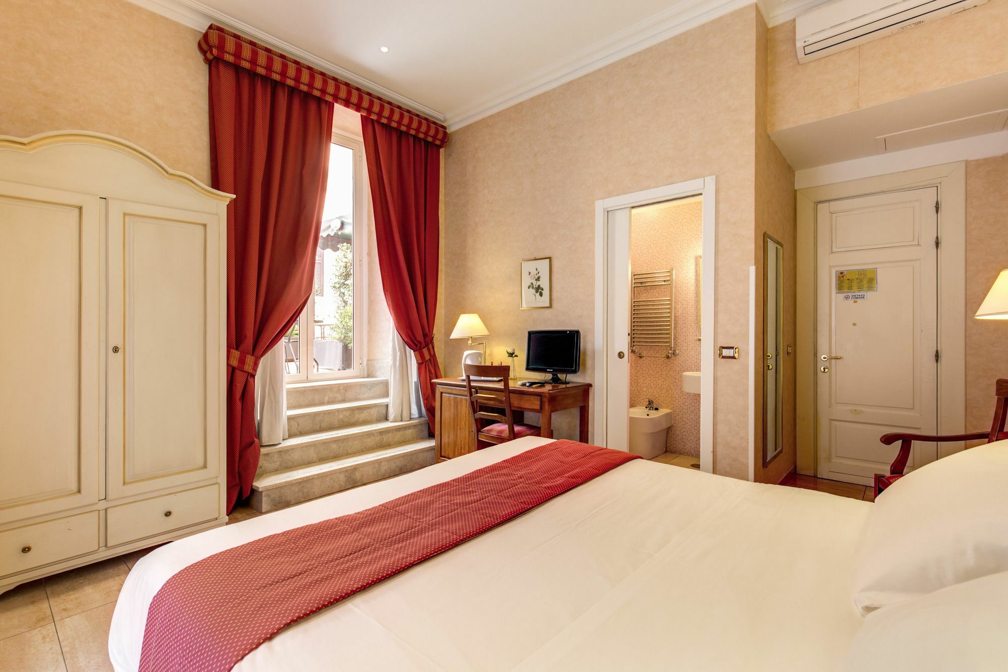 Wrh Suites Рим Екстер'єр фото